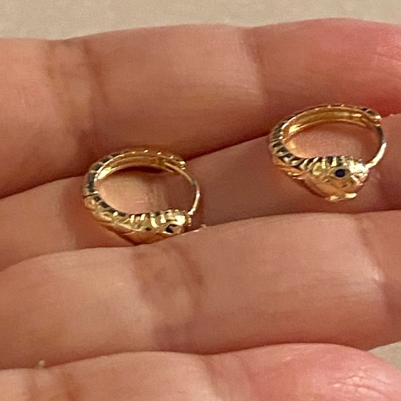 Gold Toned Snake Huggie Hoop Earrings (NWOT) - Picture 6 of 7